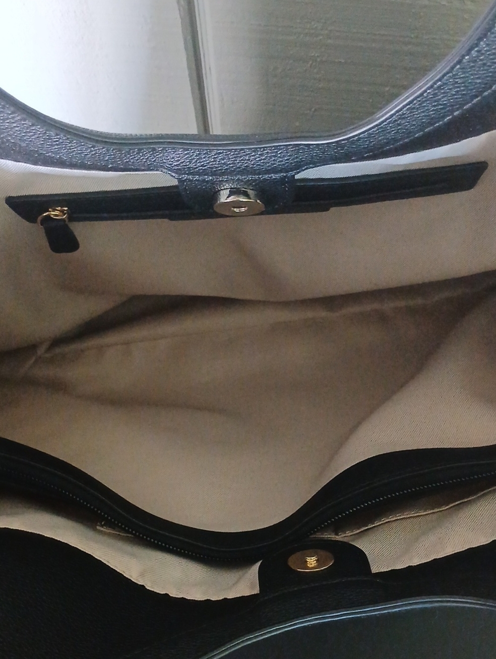 LC Lauren Conrad Black Pebbled Faux Leather Shoulder Bag with Front Pocket - Picture 4 of 14